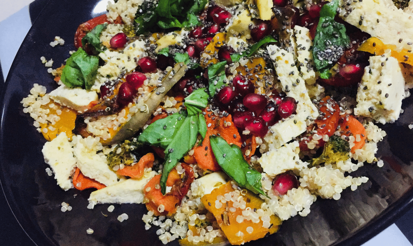 Quinoa with vegetables + different types of protein